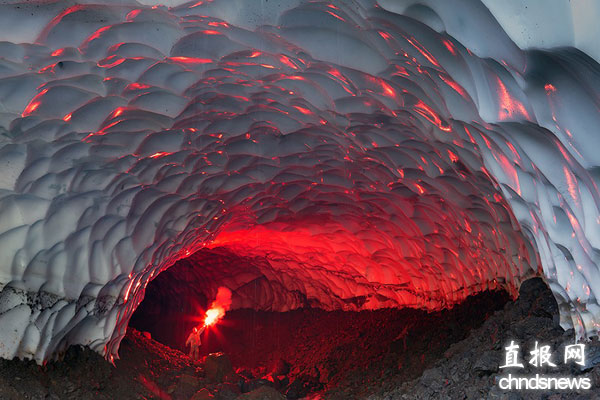 俄堪察加半岛火山岩洞绝美照片