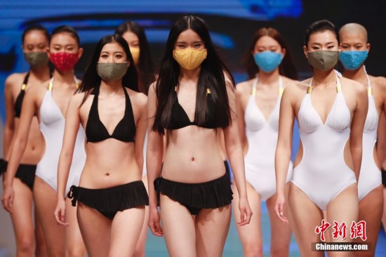  新面孔中国模特大赛 选手戴口罩呼唤环保 