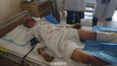  天津爆炸现场一名19岁消防战士被救出 