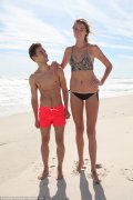  女子腿长1.25米被评全美国最长腿 