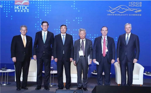 绿之韵集团董事长胡国安受邀出席2018亚洲金融论坛