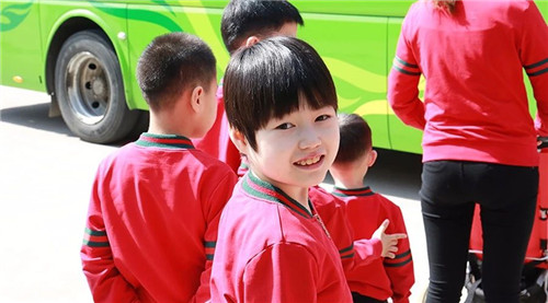 天津市儿童福利院走访尚赫公益基金会